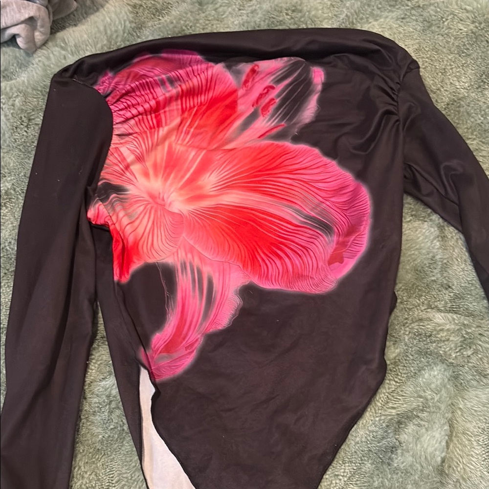 SHEIN Asymmetrical Graphic Blouse in Brown and Black